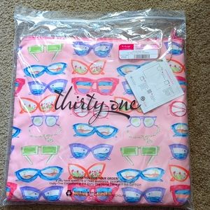 New thirty-one beach mat in sunglasses pattern